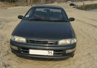 1993 Carina