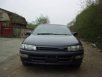 1993 Carina