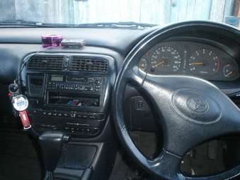 1993 Carina