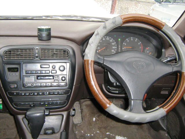 1993 Toyota Carina