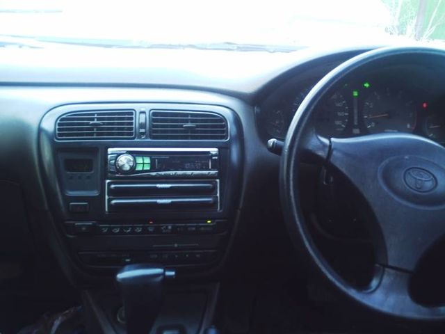 1993 Toyota Carina