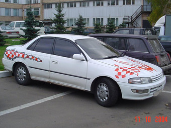 1993 Toyota Carina Pictures