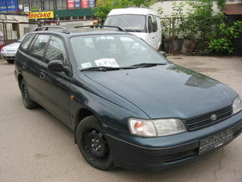 1993 Toyota Carina Pictures