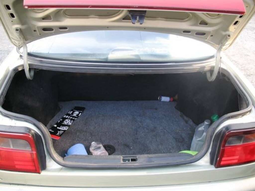 1994 Toyota Carina