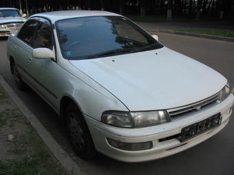 1994 Toyota Carina Photos