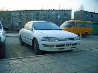 1995 Carina