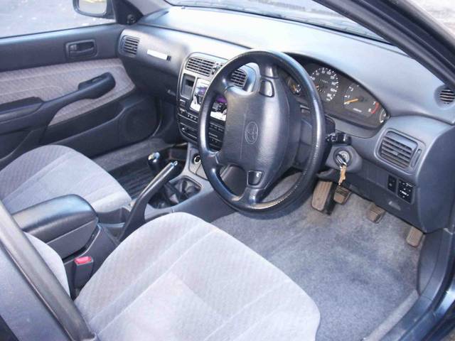 1995 Toyota Carina