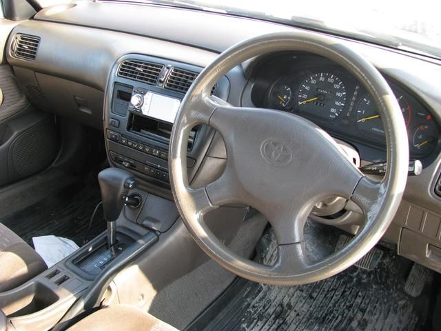 1995 Toyota Carina