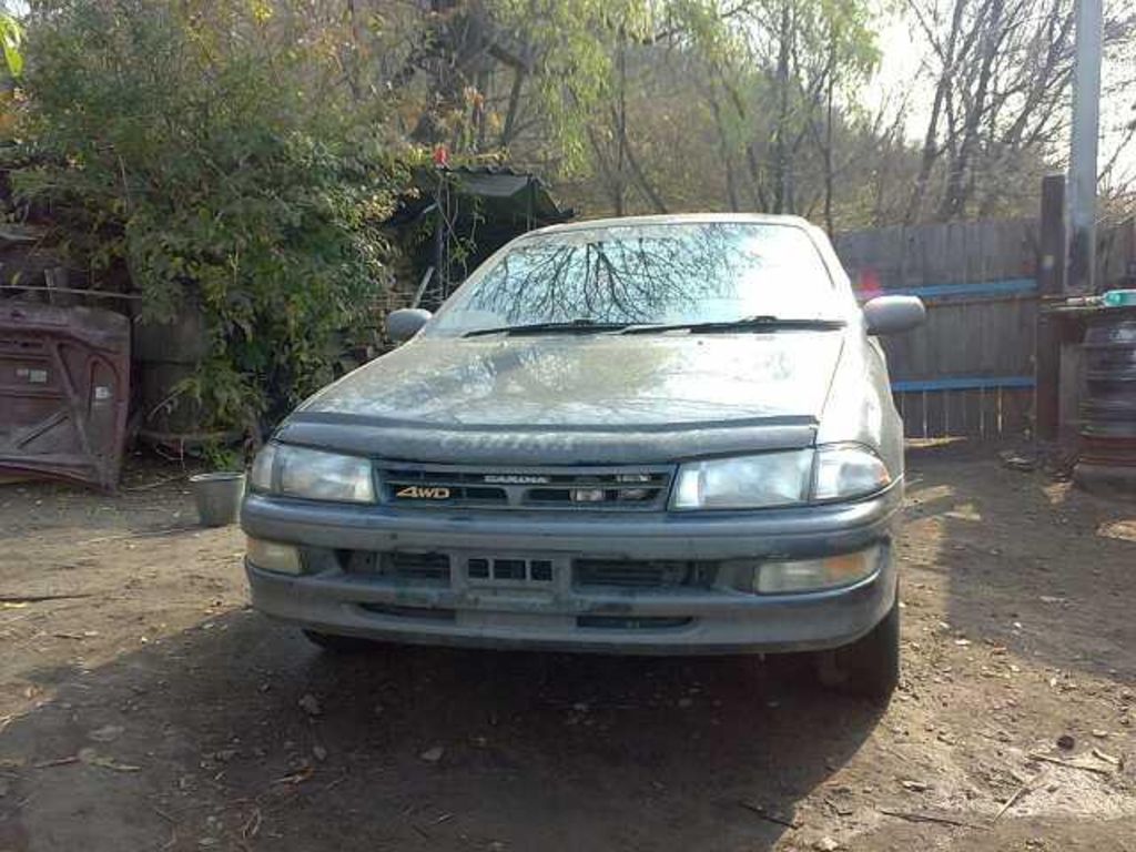 1995 Toyota Carina