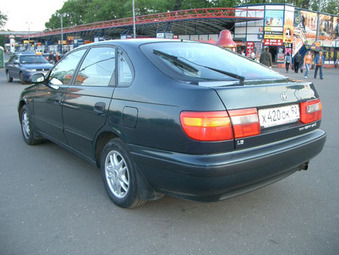 1996 Toyota Carina Photos