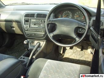 1996 Toyota Carina Pictures