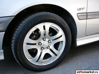 1996 Toyota Carina Photos