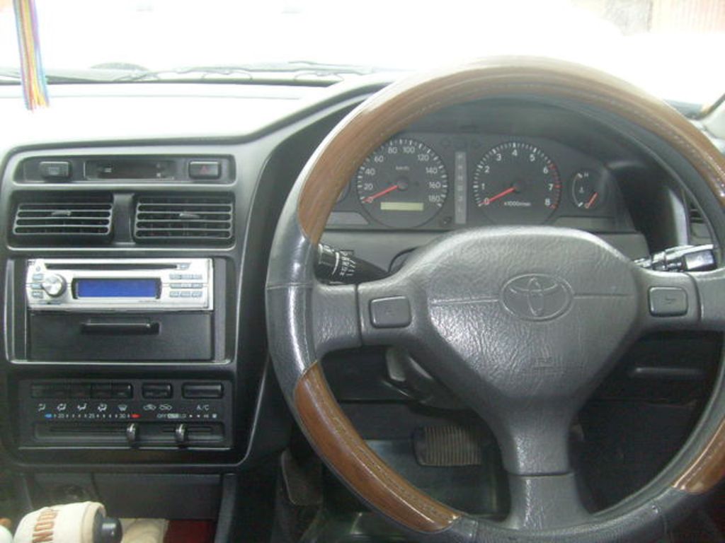 1997 Toyota Carina