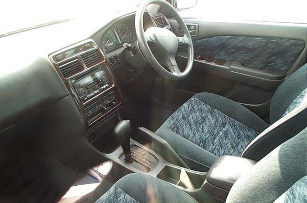 1998 Toyota Carina