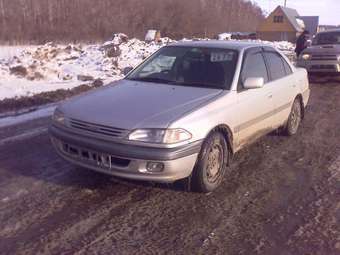 1998 Toyota Carina Photos