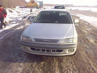 1998 Toyota Carina Pictures