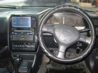1998 Toyota Carina Photos