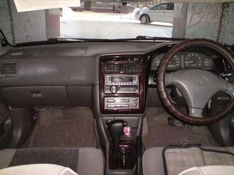 1998 Toyota Carina Pics