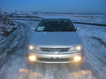 1999 Carina