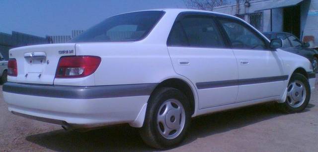 1999 Toyota Carina