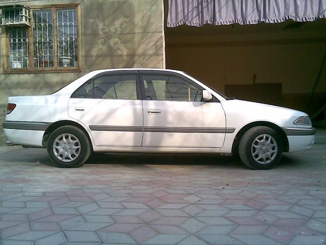 1999 Toyota Carina