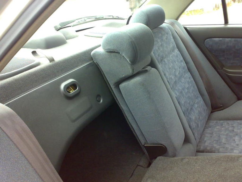 1999 Toyota Carina