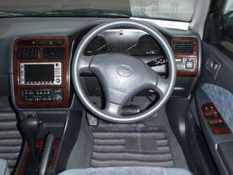 1999 Carina