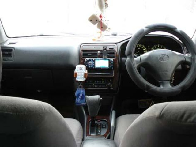 1999 Toyota Carina