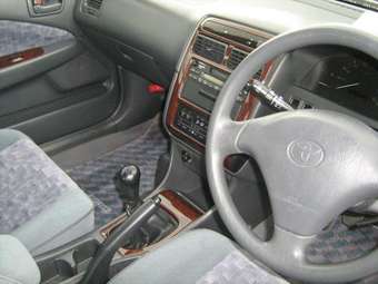 1999 Carina