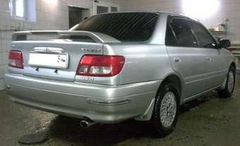 1999 Carina