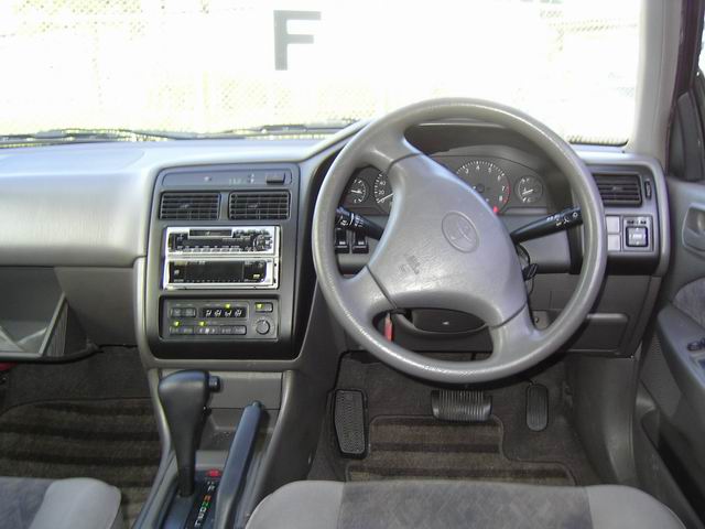 1999 Toyota Carina Pics