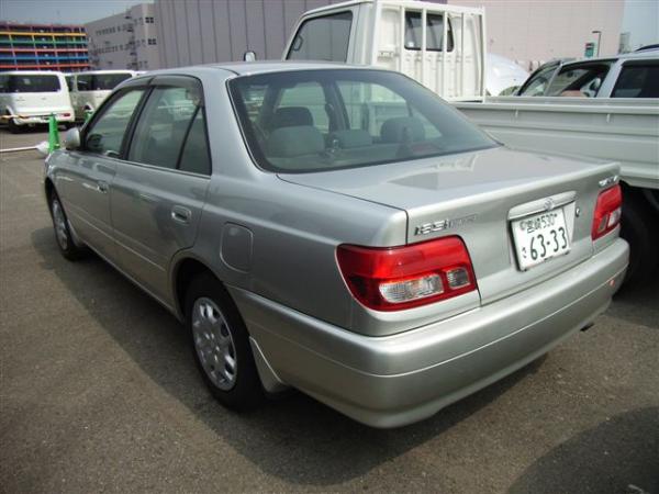 1999 Toyota Carina Photos