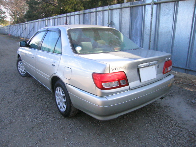 1999 Toyota Carina Pictures