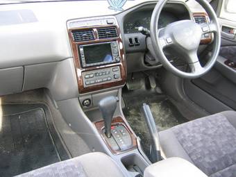 1999 Toyota Carina Pictures