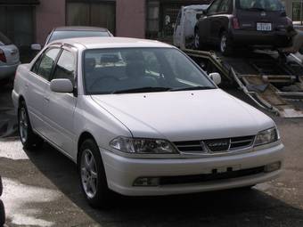 1999 Toyota Carina Photos