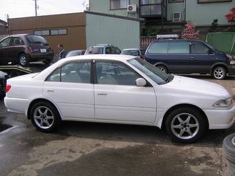 1999 Toyota Carina Photos