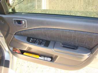 1999 Toyota Carina Pictures