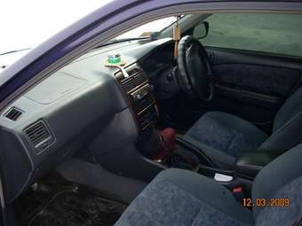 1999 Toyota Carina Pictures