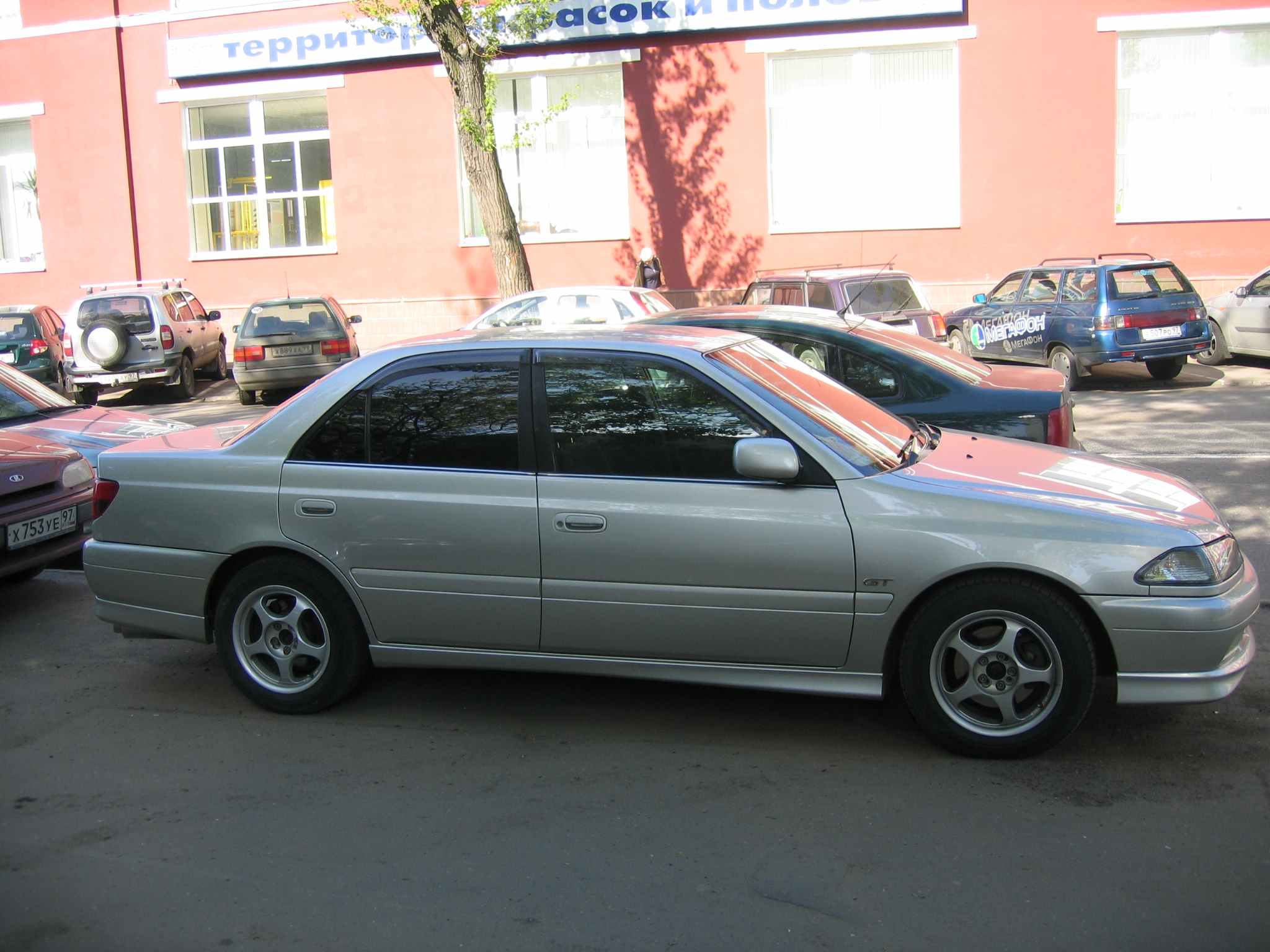 2000 Toyota Carina