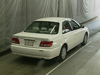 2000 Carina