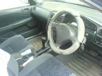 2000 Carina