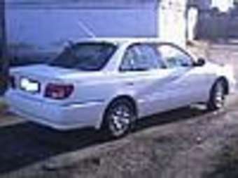 2000 Carina