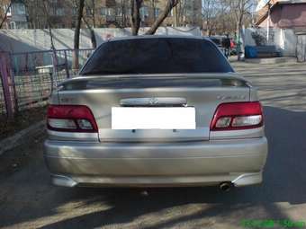 2000 Carina