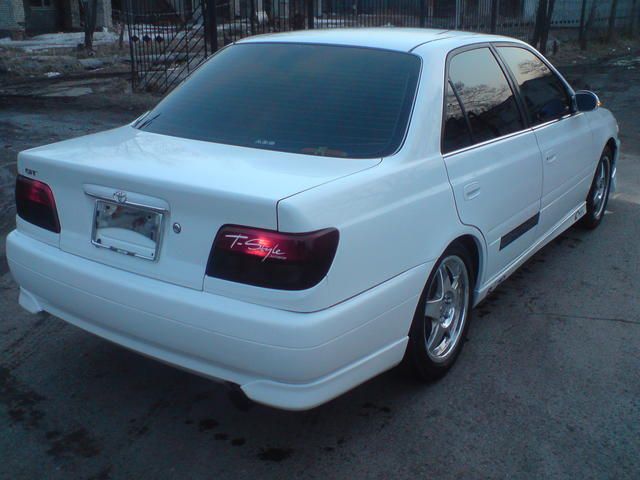 2000 Toyota Carina