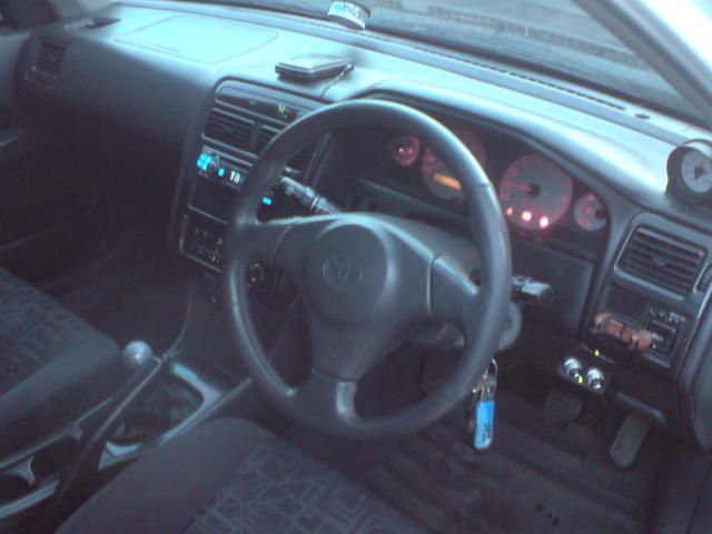 2000 Toyota Carina