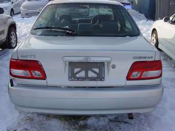 2000 Carina