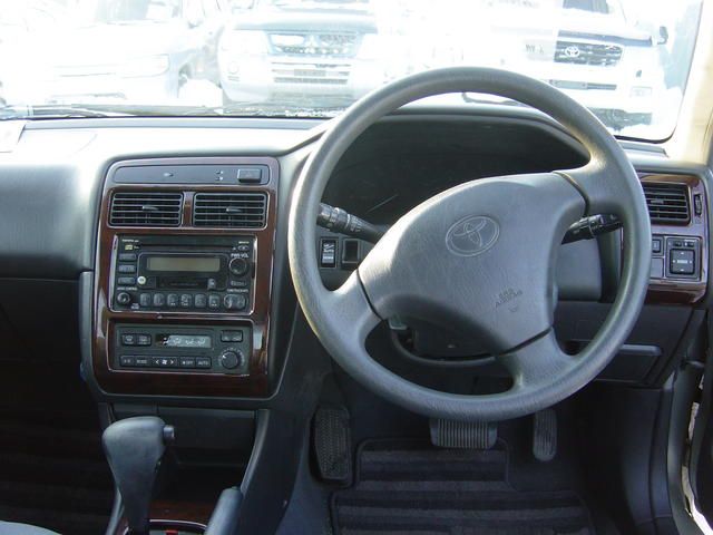 2000 Toyota Carina