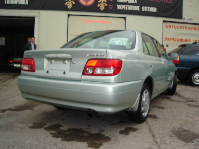 2000 Toyota Carina