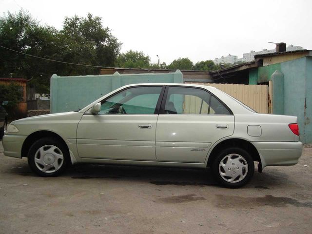 2000 Toyota Carina