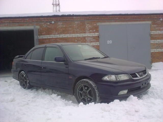 2000 Toyota Carina